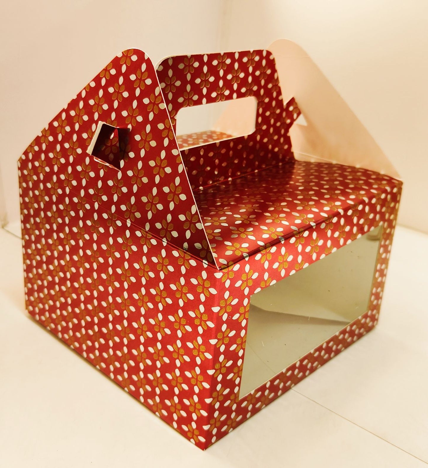 023. CELEBRATIONS GIFT HAMPER